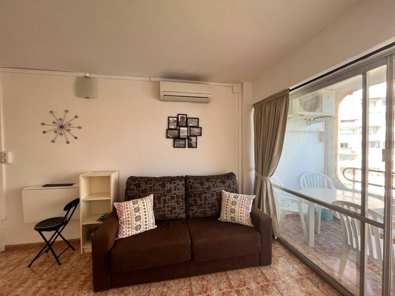 Estudio Con Tres Piscinas Comunitarias Y Pista De Tenis Roses Buitenkant foto
