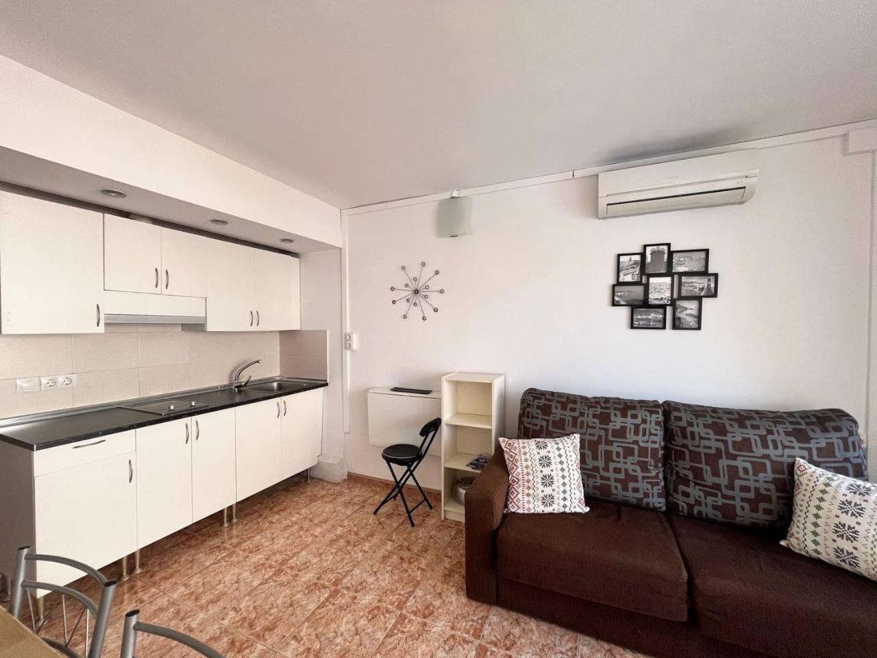 Estudio Con Tres Piscinas Comunitarias Y Pista De Tenis Roses Buitenkant foto